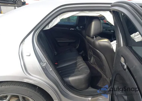 2018 Chrysler 300 300S z USA, uszkodzony, nr VIN 2C3CCABG5JH214147